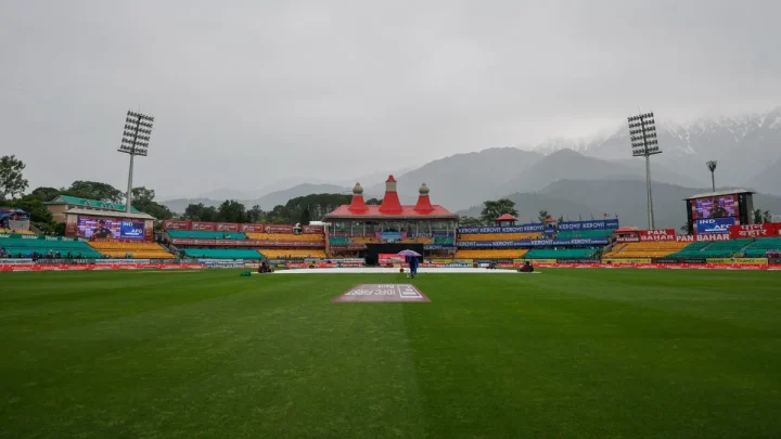 IND vs AFG Live Score: धर्मशाला में बारिश रुकी, 5:15 बजे होगा टॉस; किस समय शुरू होगा मुकाबला?