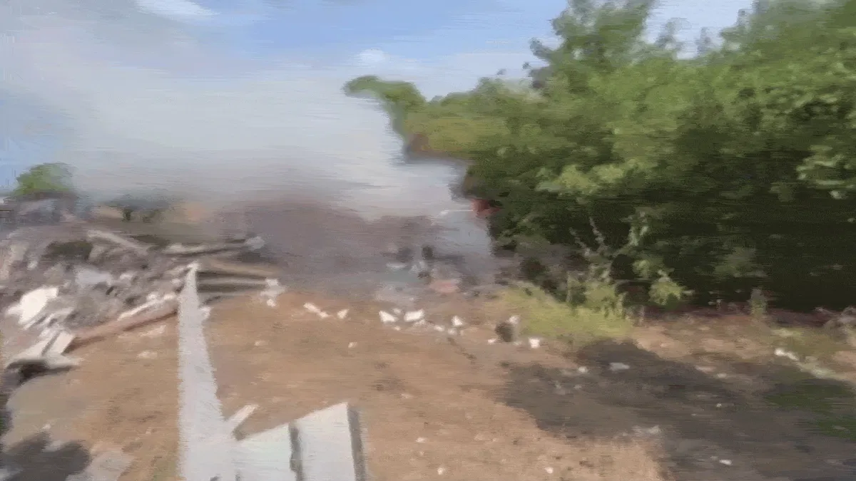 Accident: सूरत के पास महाराष्ट्र राज्य सड़क परिवहन निगम की बसों में भिड़ंत, पांच लोगों की मौत; कई घायल