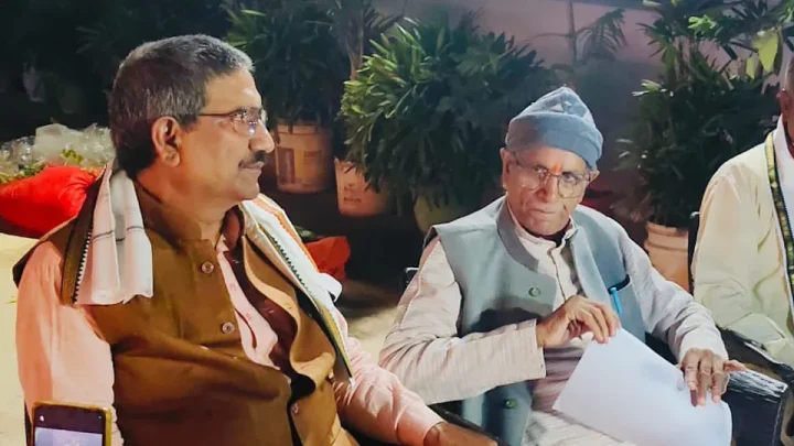 राम मंदिर चढ़ावा चोरी: FIR से बचने के लिए नागपुर-दिल्ली के संपर्क में आए अनिल मिश्रा, मंदिर आने पर लगी पाबंदी